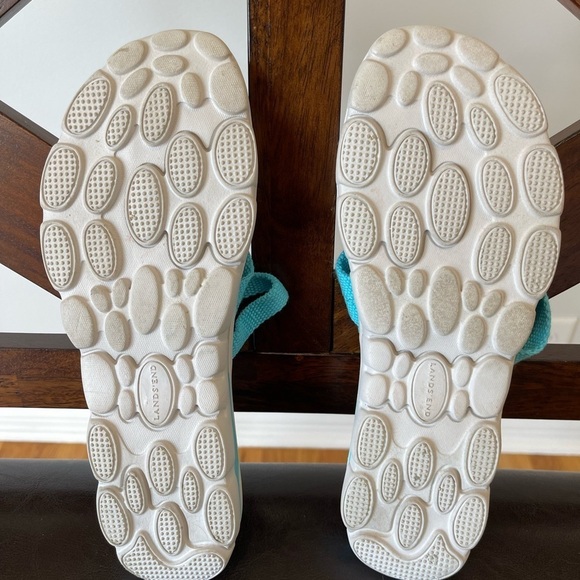 Lands End aqua pool blue canvas sandals in size 9 summer vacation blue slip on - Picture 8 of 13